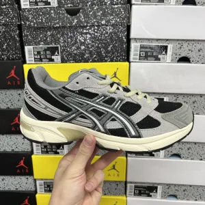 AAA Asics Running Shoes