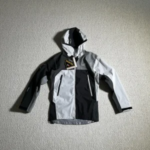 Super Clone Archaeopteryx Long-Sleeved Shirt Red Gore-Tex Professional Outdoor Embroidery Patch Color Blocking