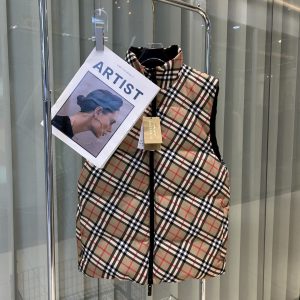 Designer Luxury Burberry Plaid Vest