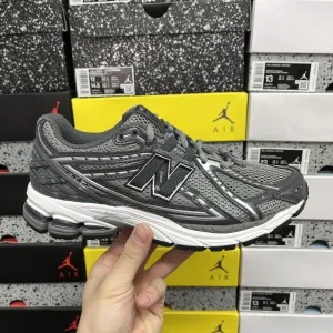 Designer New Balance Ruler