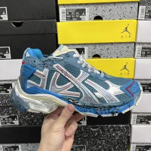 AAA Balenciaga Sneakers