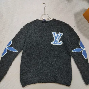 AAA Luxury Louis Vuitton Long-Sleeved Shirt Black Jacquard Embroidery