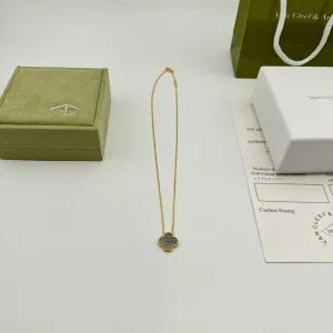 Luxury Van Cleef & Arpels Necklace Red Lace