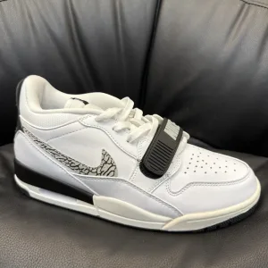 Luxury Reps Jordan White