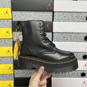 Reps Dr. Martin Martens Boots