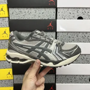 High Quality Asics Running Shoes