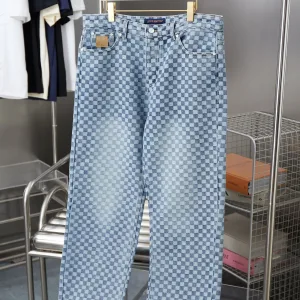 Designer Reps Louis Vuitton Jeans Red Cotton Pure Jacquard Denim Simple And Versatile Pattern