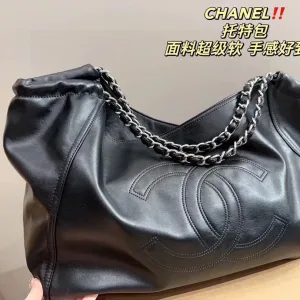 AAA High Quality Chanel Handbag Red