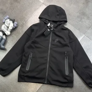 Luxury Designer Nike Coat Ash Multiple Colors Available Autumn