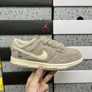Luxury AAA Nike Sb Dunk Embroidery