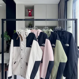 AAA The North Face Outerwear Green Autumn Patch