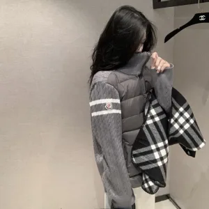 Reps High Quality Moncler Coat White Duck Down Patch