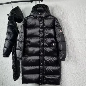 Designer Super Clone Moncler Long-Sleeved Down Jacket Red Goose Fleece Clean Lines High-End Quality Sophistication Winter Down-Proof Fabric