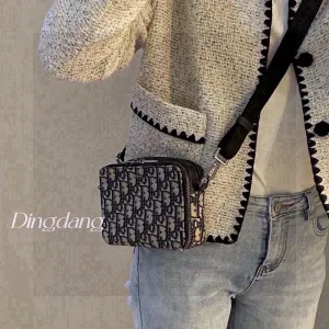 Super Clone Dior Clutch Bag Red Simple And Versatile