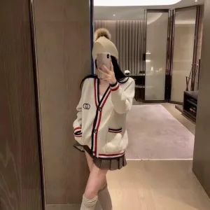 AAA Luxury Gucci Sweater Red Understated Luxury Loose Cut