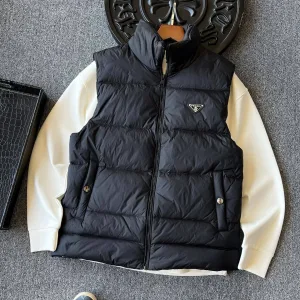 AAA High Quality Prada Vest Red Gore-Tex Duck Down High-Quality Materials Formal Business Three-Proof Fabric