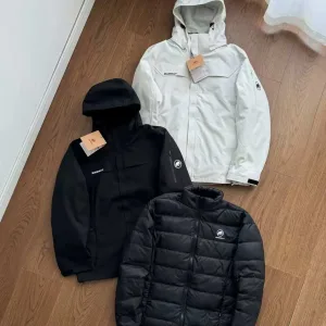AAA Designer Mammut Windbreaker Black Duck Down Light Outdoor Sophistication