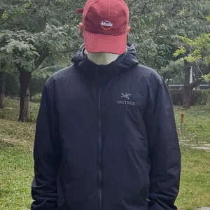 Reps Archaeopteryx Outerwear Red Polyester Nylon Spandex Fleece Woven Fabric Rock Climbing Slim Fit Patch Zippered Pocket