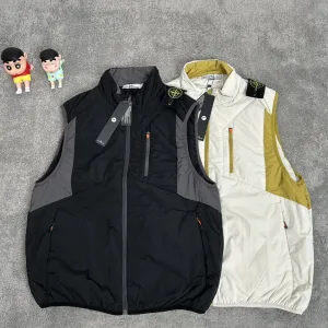 AAA Stone Island Vest Red Wool Polyester Ribbed Fabric Exquisite Workmanship Street Style Winter