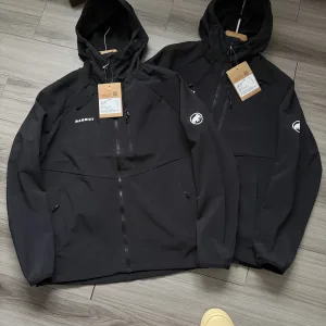 Designer Mammut Outerwear Black Softshell Fabric