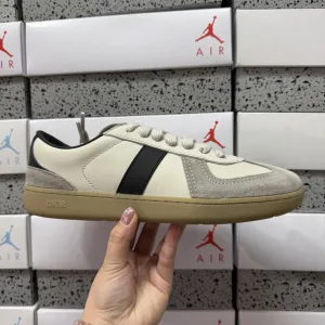 AAA Dior Sneakers