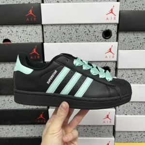 Designer Adidas Sneakers