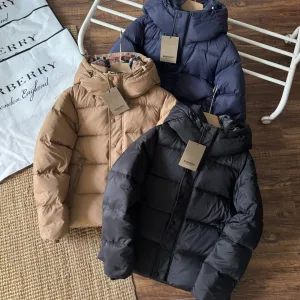High Quality Reps Burberry Down Jackets Red Duck Zippered Pocket Windproof Cuffs