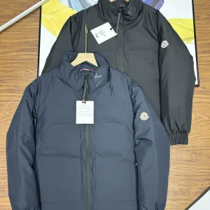 High Quality Super Clone Moncler Coat Black Duck Down Simple And Elegant Sophistication Winter