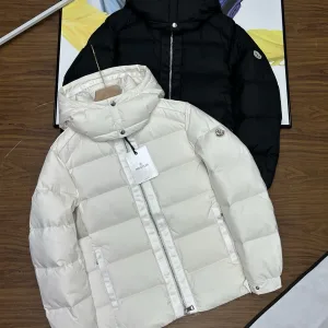 High Quality Luxury Moncler Outerwear Red Goose Down Nylon Sophistication Patch