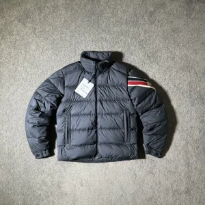 Designer Luxury Moncler Down Jacket Red Goose Woven Fabric Embroidery