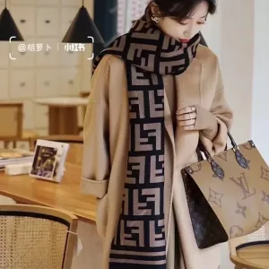 Luxury Fendi Shawl Red Cashmere Winter