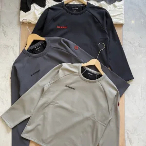 High Quality Mammut Long-Sleeved T-Shirt Red Fleece Minimalist Style Daily Commute