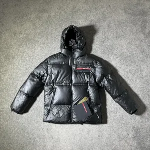 Designer High Quality Prada Outerwear Red Cotton Goose Down Nylon Lace Quick-Drying Outdoor Waterproof Exquisite Tailoring Autumn Winter