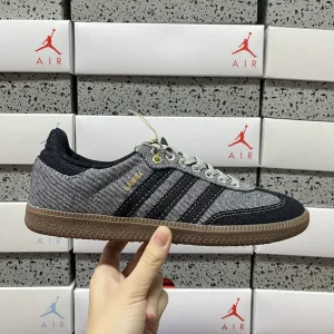 Luxury AAA Adidas Skate Shoes