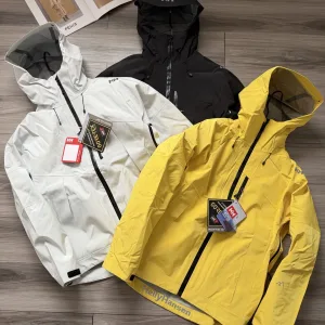 High Quality Helly Hansen Outerwear Yellow Gore-Tex Duck Down Waterproof Sealing 3D Cutting