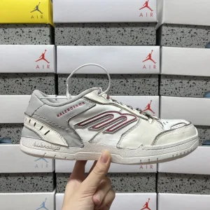 Reps Luxury Balenciaga Sneakers Red