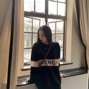 Super Clone Givenchy Sweater Patch