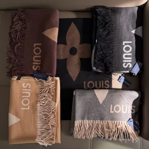 Reps Louis Vuitton Overcoat Red Cashmere Down Jacquard Sophistication Autumn Winter And