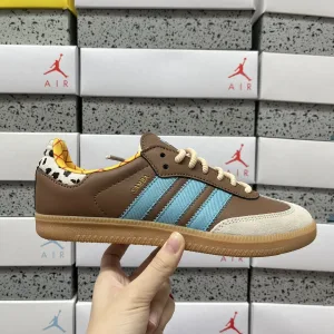 Reps Super Clone Adidas Sneakers