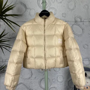 High Quality Reps Miu Long-Sleeved Jackets Red Down Nylon