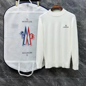 Luxury Aaa Moncler Wool Outerwear For Autumn